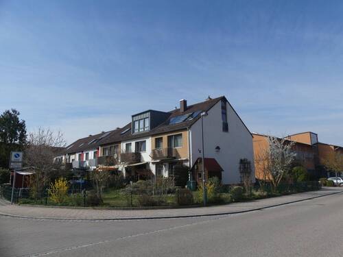 Bild 2 - 5 Zimmer Reihenendhaus zum Kaufen in Heilsbronn