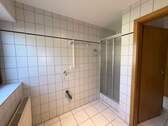 Bad - Etagenwohnung zur Miete in Siegen