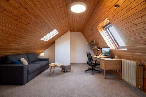 200-8721_Dachstudio_gestaged - 