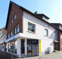 Wohn- und Geschäftshaus mit ca. 497 m² vermietbarer Fläche, Fernwärme und Entwicklungspotenzial - Nieheim