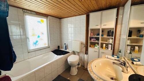 Badezimmer Erdgeschoss - 