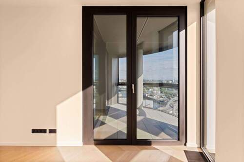 Zugang zur Loggia vom Schlafzimmer - 