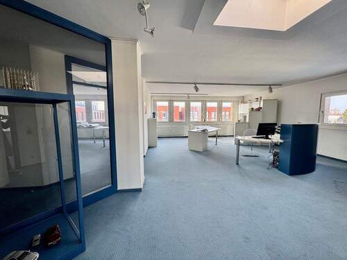 Raum 1 / Empfang - 4 Zimmer Büro in Neustadt am Rübenberge