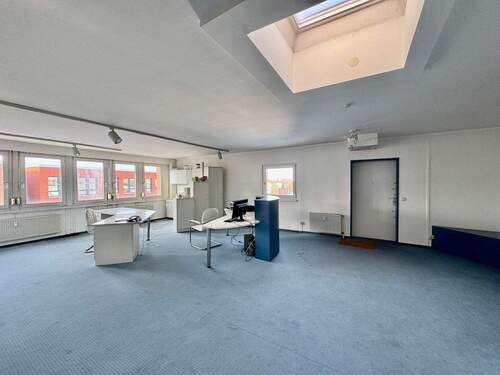 Raum 1 - Büro mit 150,00 m&sup2; in Neustadt am Rübenberge zur Miete
