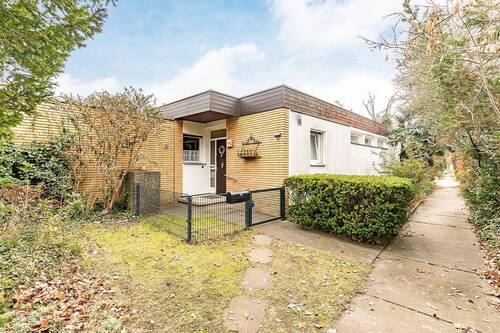Hauseingang - Familienfreundlicher Bungalow in Berlin Nikolassee