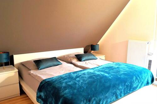 Schlafzimmer links - 
