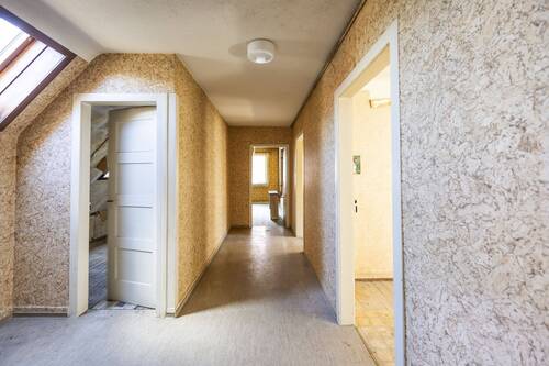 Dachgeschoss - 1 Zimmer Mehrfamilienhaus, Wohnhaus in Ludwigsburg