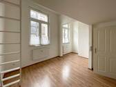 EG re Blick aus der Kochnische - 1 Zimmer Mehrfamilienhaus, Wohnhaus zum Kaufen in Bremen