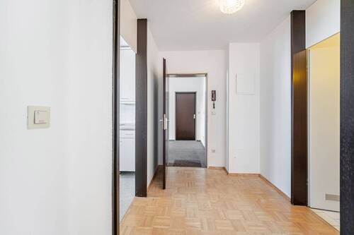 Flur/Eingangsbereich - 