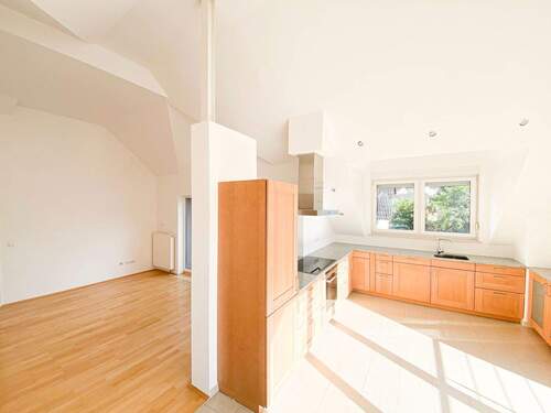 Langsur2.jpg - Charmante 3-Zimmer-Dachgeschosswohnung mit Balkon & 2 Tiefgaragenstellplätzen in Langsur – Grenznähe Luxemburg