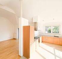 Charmante 3-Zimmer-Dachgeschosswohnung mit Balkon & 2 Tiefgaragenstellplätzen in Langsur – Grenznähe Luxemburg