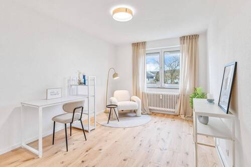 Arbeits-/Gäste-/Kinderzimmer - Etagenwohnung mit 85,00 m&sup2; in Leonberg zum Kaufen