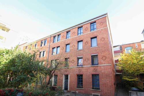 Außenansicht - Großzügige 2,5-Zimmer-Wohnung mit Loft-Charakter in zentraler Toplage von Stuttgart