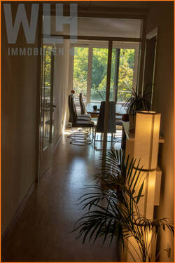 Wohn/Essbereich vom Flur aus - 