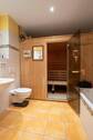 Das Badezimmer im UG mit Sauna - 