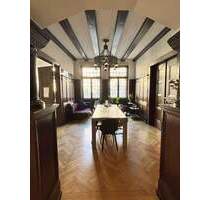 Bucher Straße ! Historische große 8-Zi.-Altbau-Whg. 250 m², 2 Balkone, Parkett, 1.OG ohne Aufzug - Nürnberg St Johannis