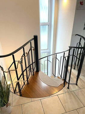 EG Treppe zu Gartenebene - 