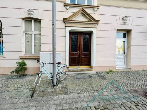 Hauseingang - 3 Zimmer Etagenwohnung zur Miete in Iserlohn