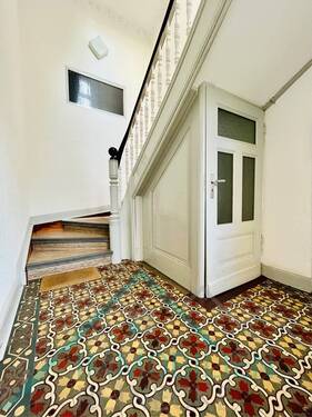 Hauseingang innen EG - Etagenwohnung mit 79,00 m² in Iserlohn zur Miete