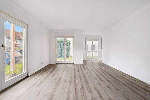 Zimmer - 1 Zimmer Etagenwohnung zum Kaufen in Bernau bei Berlin