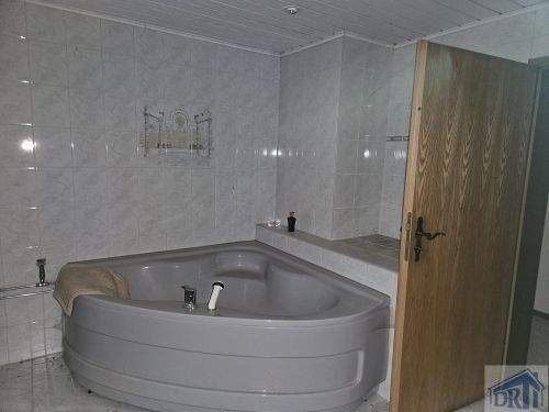 Bad - 9 Zimmer Einfamilienhaus in Seifhennersdorf