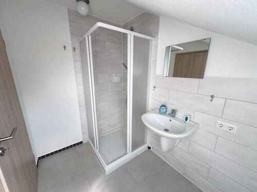 Badezimmer II im DG - 