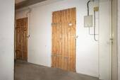 Gang zum Kellerraum - 