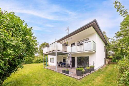 Gartenansicht - Einfamilienhaus mit Einliegerwohnung und Garten in Hagen-Holthausen