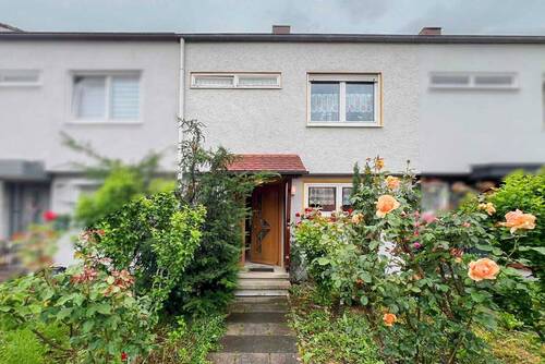 Außenansicht (1) - Nicht in Ulm, aber um Ulm herum: Schönes Reihenmittelhaus inmitten von Pfuhl