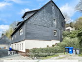 Vorderansicht - großes Haus mit Potential in zentraler Lage von Bad Lobenstein (A1694)