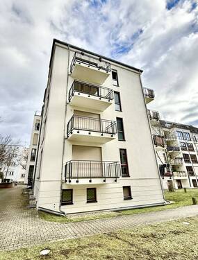 Außenansicht - Schöne 1-Zimmerwohnung mit EBK, Balkon und Personenaufzug