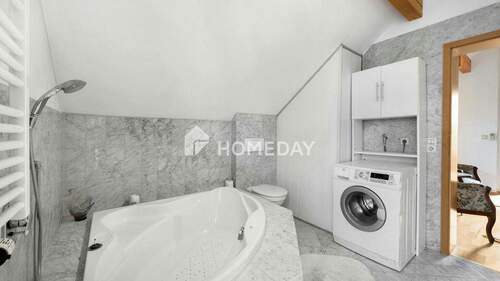 1. OG Badezimmer 2 - 