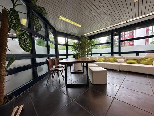 Lounge und Eingangsbereich - 