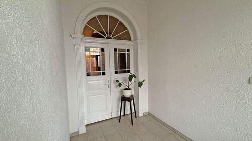 Eingangsbereich - Doppelhaushälfte mit 141,00 m&sup2; in Duisburg zum Kaufen