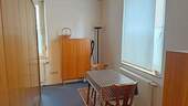 Schlafzimmer mit Schrank als Raumtrennung EG - 