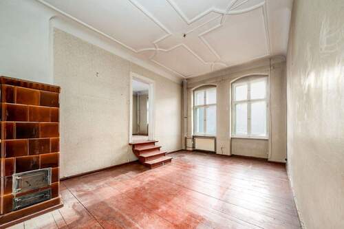 3 - 5 Zimmer Etagenwohnung in Berlin