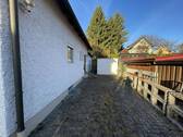 Zufahrt zur bestehenden Garage - 