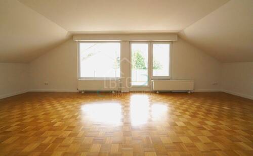 Wohnzimmer - 3 Zimmer Etagenwohnung zur Miete in Schwäbisch Hall