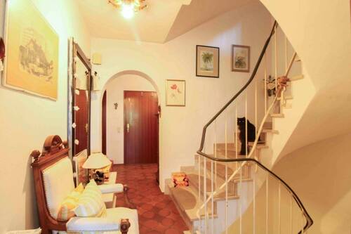 Flur - 6 Zimmer Doppelhaushälfte in Moosburg an der Isar