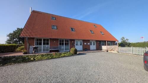 Hofansicht - Mehrfamilienhaus, Wohnhaus mit 280,00 m&sup2; in Steinberg zum Kaufen