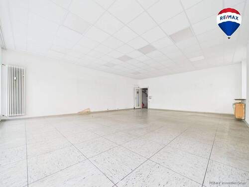 REMAX Immobilien DeLux Wohn-Geschäftshaus Geschäft Ottweiler Mark Borowicz - 6 Zimmer Mehrfamilienhaus, Wohnhaus zum Kaufen in Ottweiler