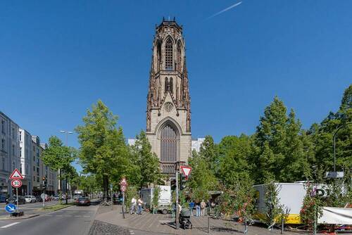 St. Agnes Kirche - Saniert und hochwertig ausgestattete 2,5-Zimmer-Wohnung in Bestlage!