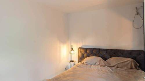 Schlafzimmer (GH).jpg - 