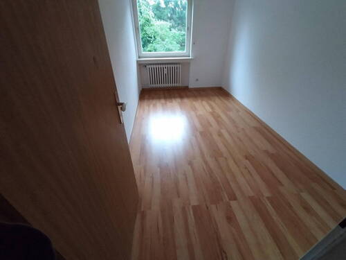 rechtes Einzelzimmer,Büro - 