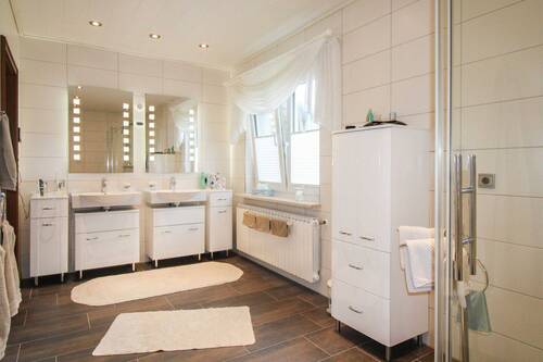 En-Suite Badezimmer Bild 2 - 