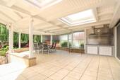Terrasse mit Küche - 