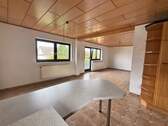 Küche Blick Richtung Essen und Wohnen - 2,5 Zimmer Wohnung (OG) mit Balkon in Schlierbach!
