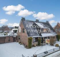 Neumünster-Einfeld | Charmante kleine Haushälfte auf tollem Grundstück mit offenem Wohnbereich - Neumünster / Einfeld