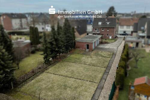 Vogelperspektive - 6 Zimmer Mehrfamilienhaus, Wohnhaus zum Kaufen in Beckum / Neubeckum