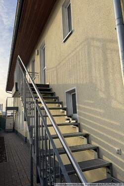 Treppenaufgang zur Ferienwohnung - 